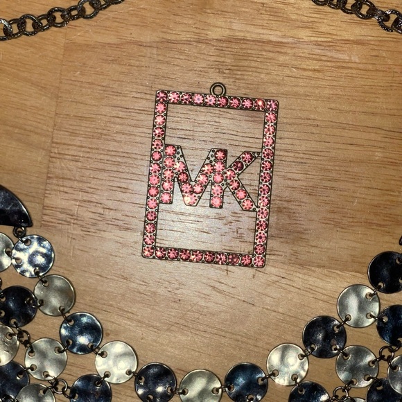 MK Charm - Picture 1 of 1